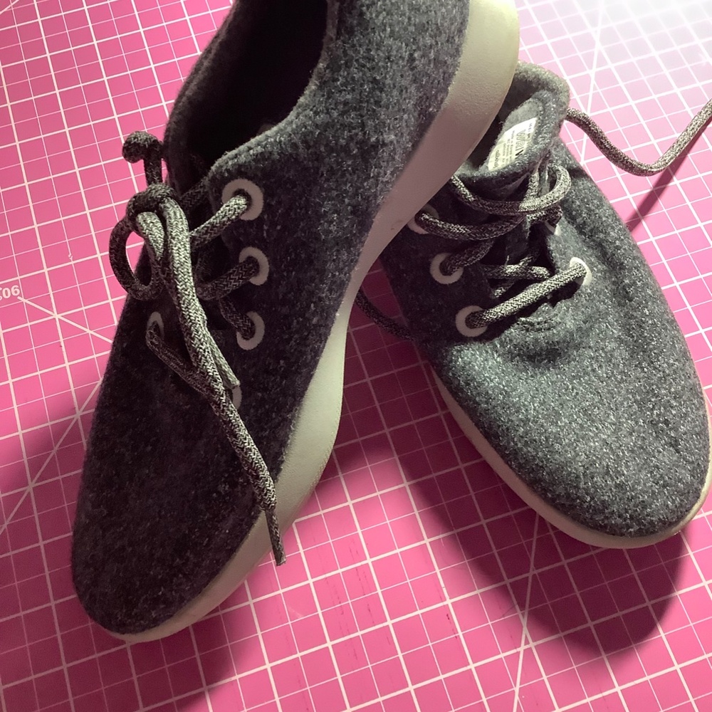 ALLBIRDS  Wool Runners 10 preowned EUC